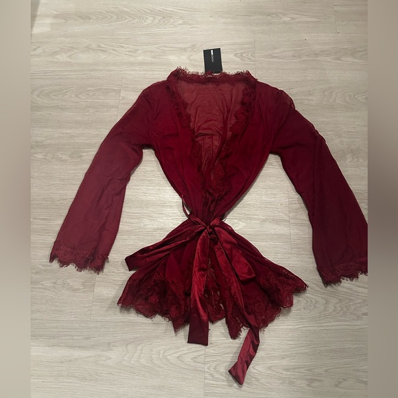 Burgundy Lingerie Robe - Picture 3 of 10